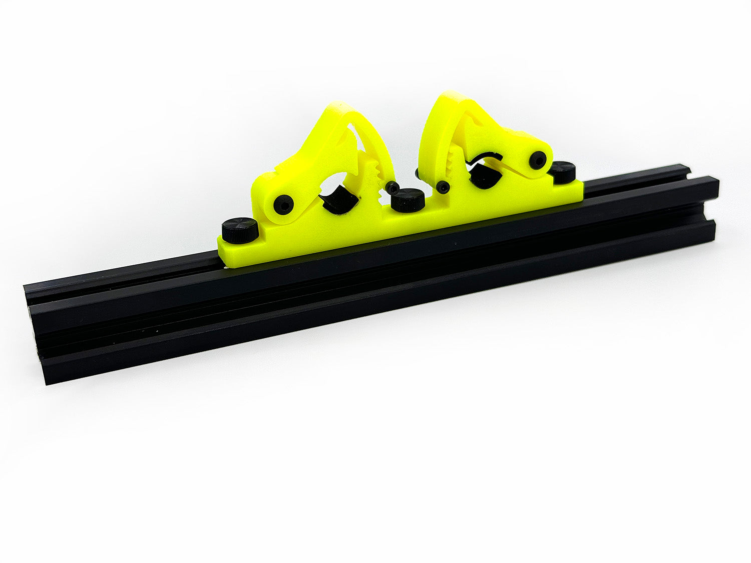 XGuard One-Size-Fits-All Skid Clamp System Double clamp with extrussion rail mounting hardware - HeliDirect