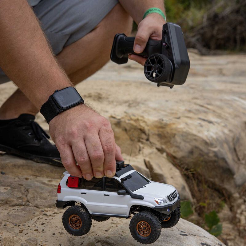 Axial 1/24 SCX24 Lexus GX 470 4X4 Rock Crawler RTR - White
