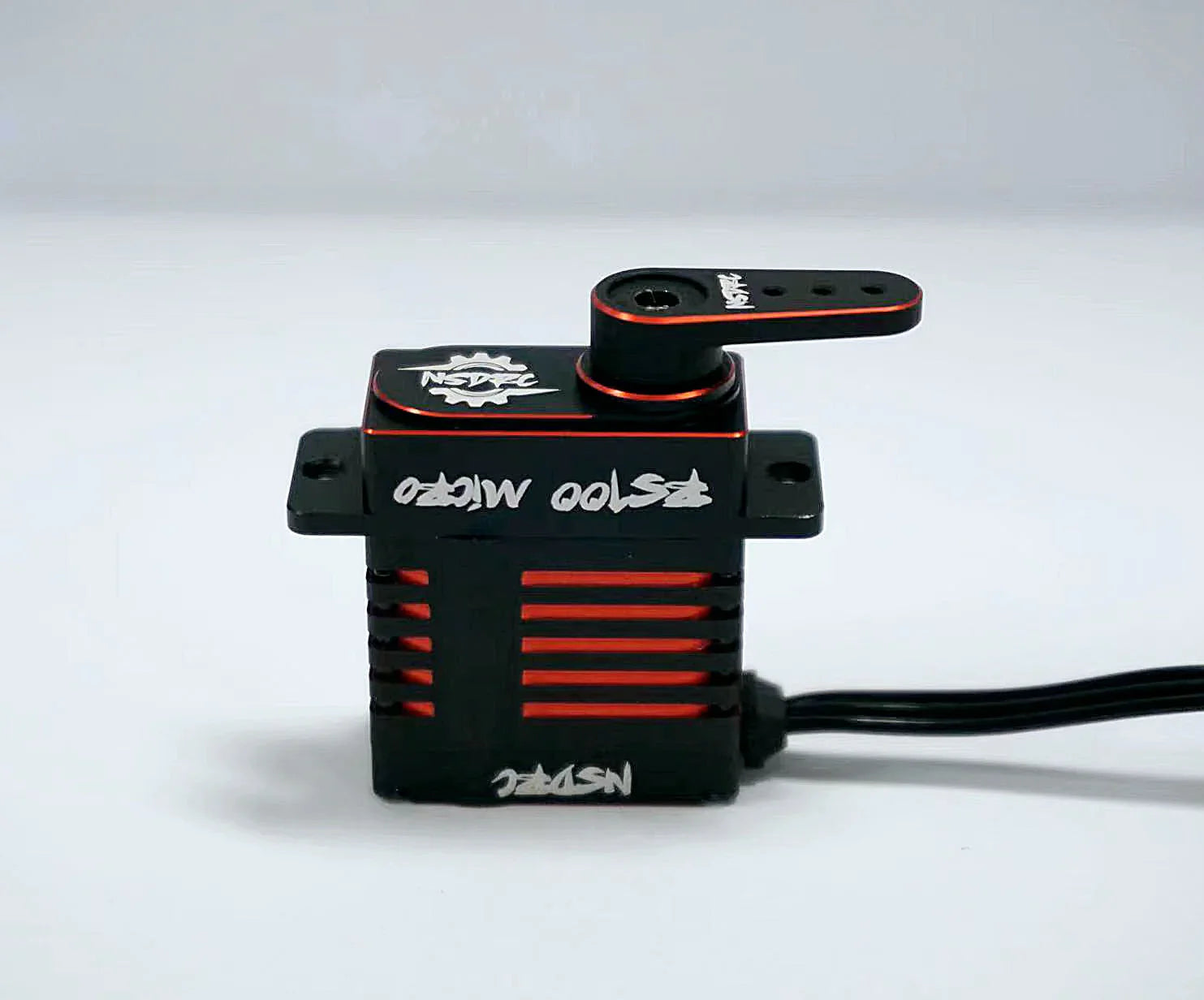 LIMITED EDITION RED RS100 SERVO & HORN - HeliDirect