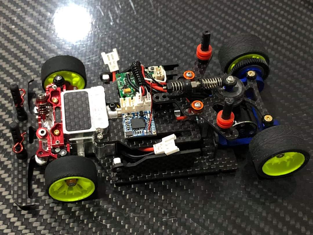 Nexx Racing SKYLINE Dual Lipo Carbon Chassis Conversion Kit For MR03 (SILVER) - HeliDirect