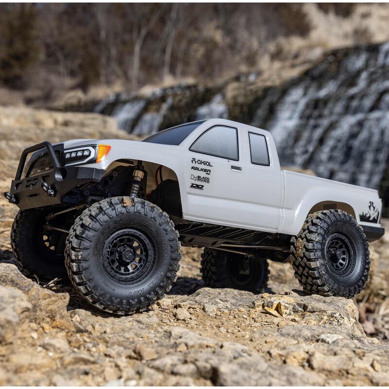 Axial 1/10 SCX10 III Base Camp 4WD Rock Crawler Brushed RTR - Grey - HeliDirect